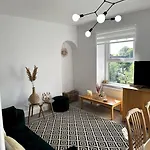 A Cosy Flat With A Dales View
