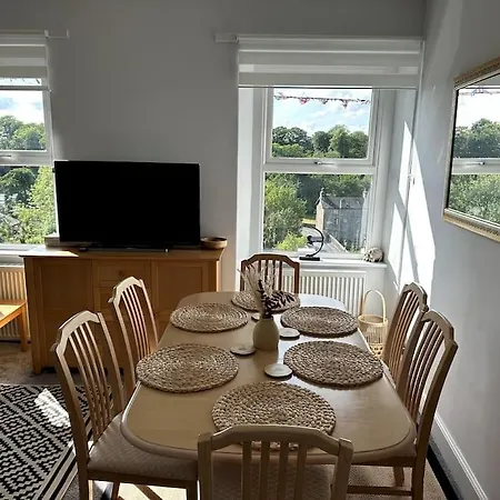 A Cosy Flat With A Dales View *